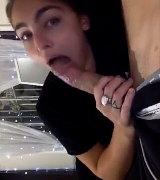 Emily Rinaudo (Mizkif sister) Sextape Onlyfans leaked so hot